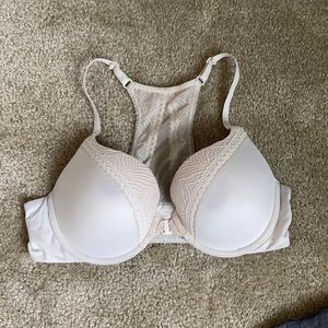 Body by Victoria’s Secret bra